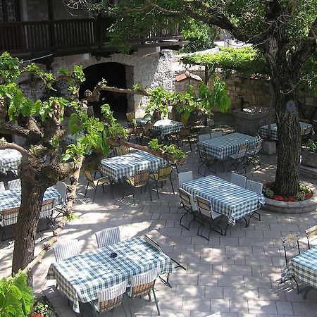 Guesthouse Domacija Sajna Sežana Zewnętrze zdjęcie